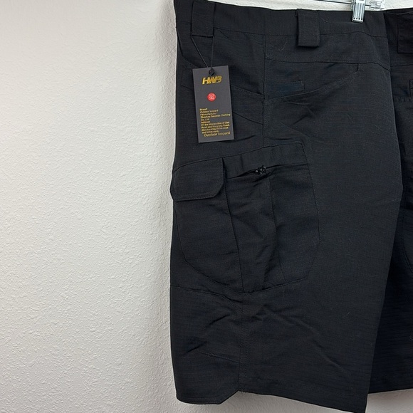 BWT Black tactical poly cotton mid thigh shorts for walking, sports, leisure - Picture 5 of 7